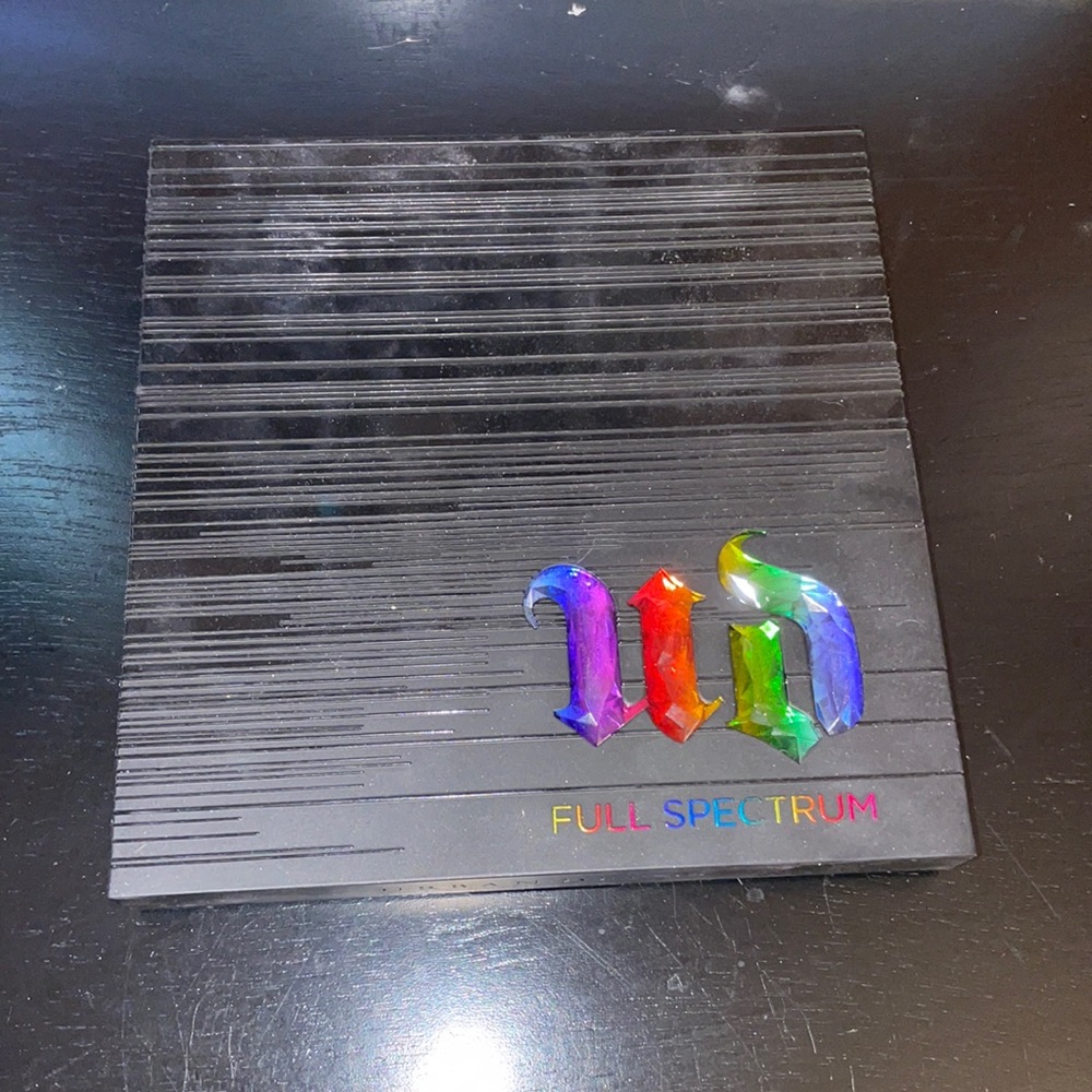 Full spectrum palette